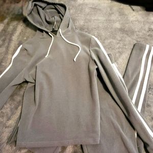 Ladies 2-Piece Boom Boom Jeans..Track Suit...Hoodie top..(M)